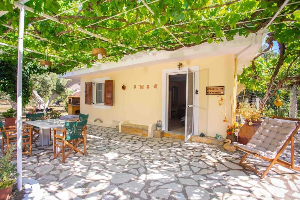 Anthia Private Studio A Breath Away From Beaches Áyios Nikítas Esterno foto