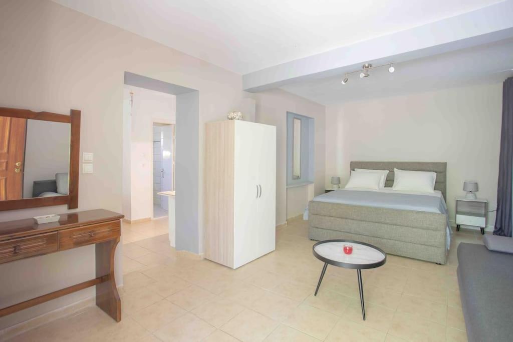 Anthia Private Studio A Breath Away From Beaches Áyios Nikítas Esterno foto